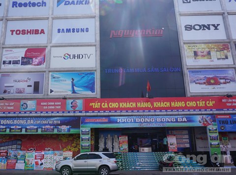 Trộm đục két sắt của siêu thị Nguyễn Kim